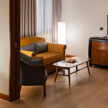 Hotel National Тайджун Екстериор снимка