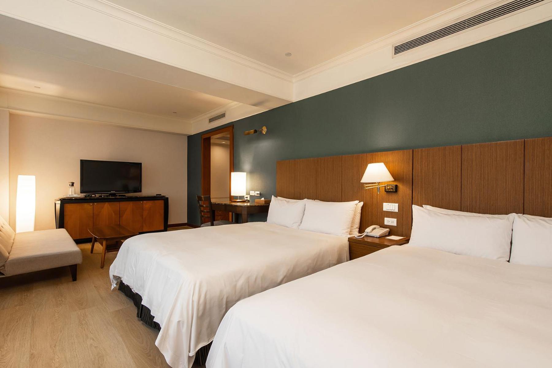 Hotel National Тайджун Екстериор снимка