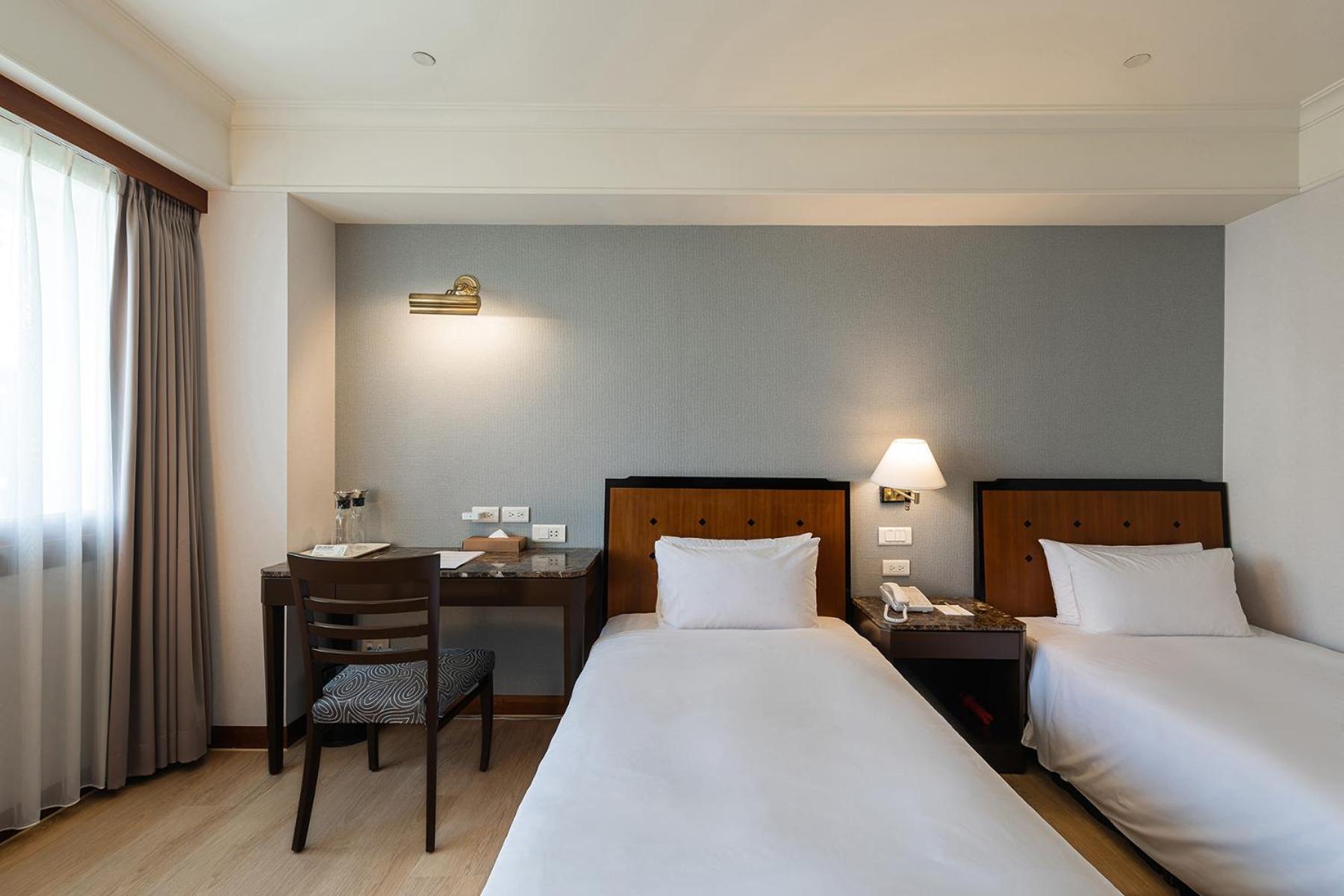 Hotel National Тайджун Екстериор снимка