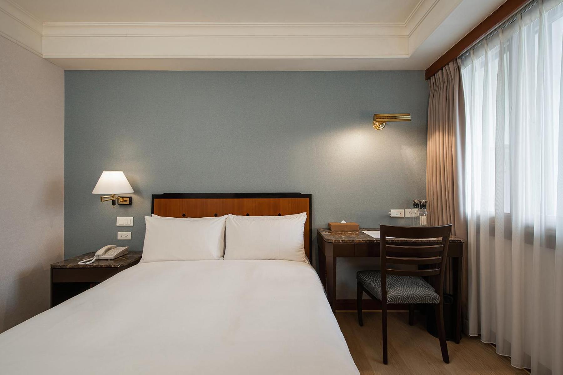 Hotel National Тайджун Екстериор снимка