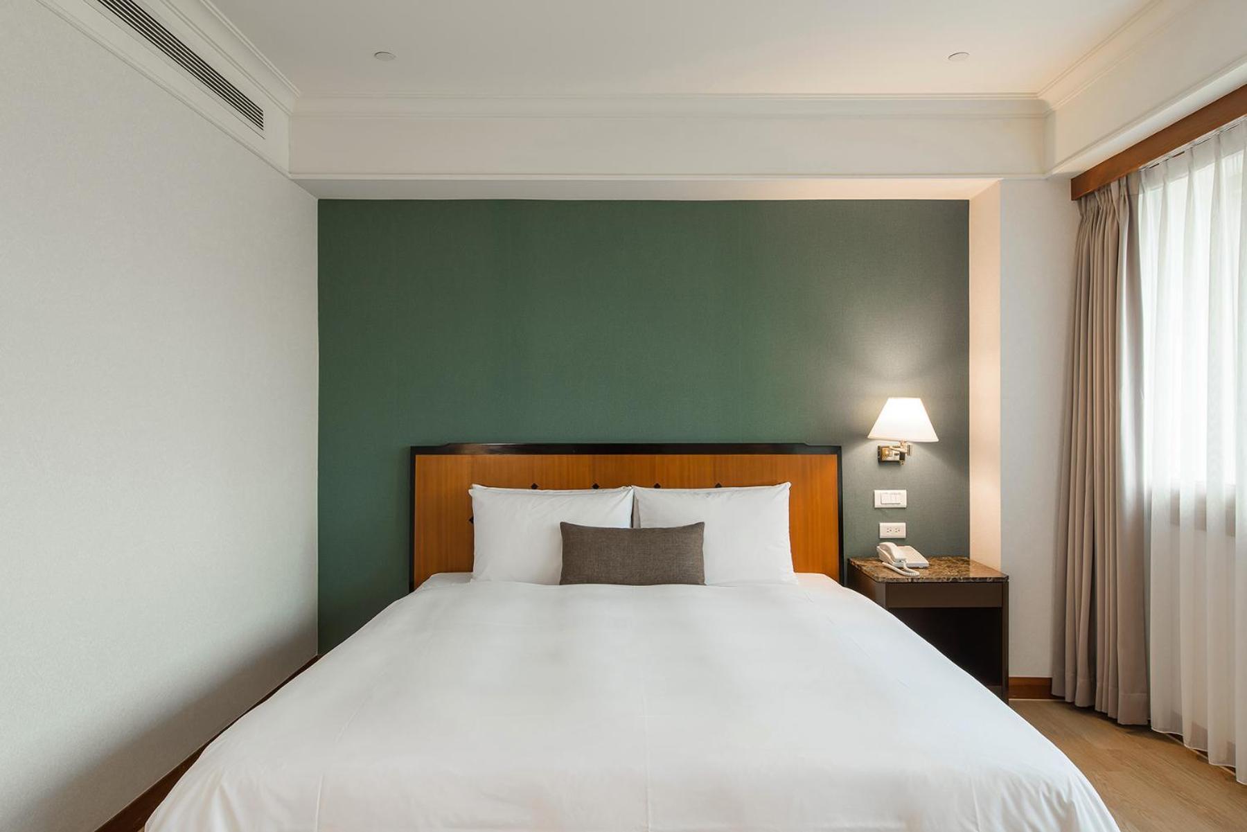Hotel National Тайджун Екстериор снимка