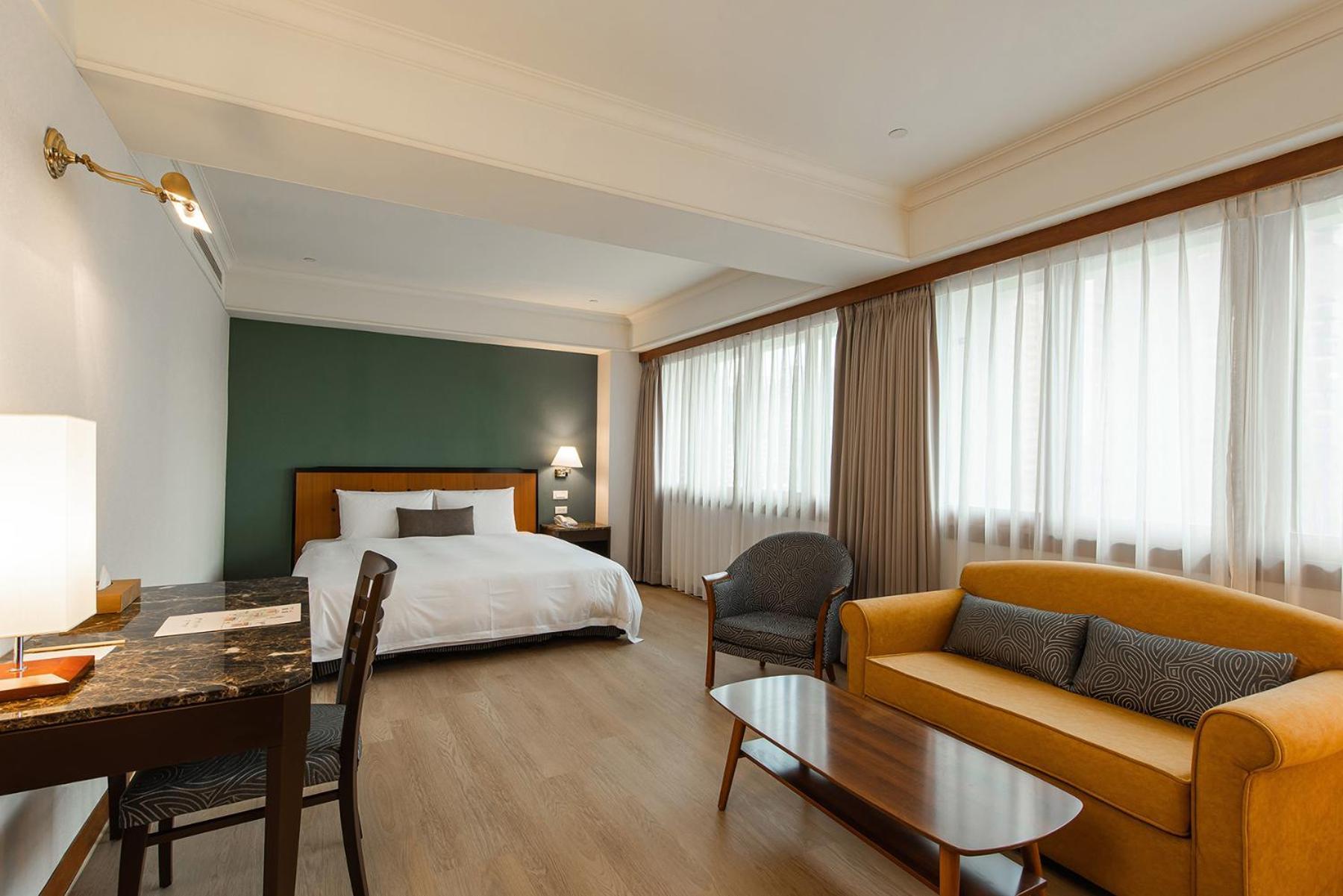 Hotel National Тайджун Екстериор снимка