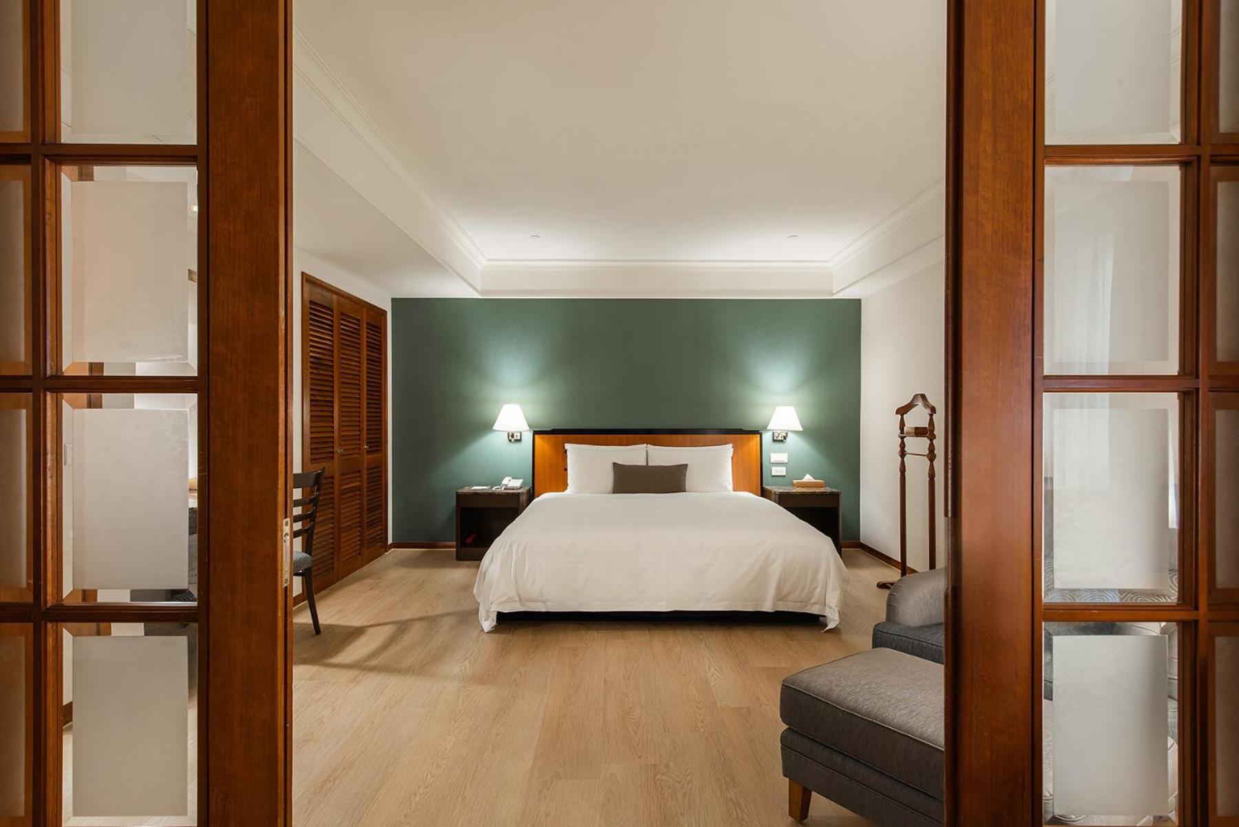 Hotel National Тайджун Екстериор снимка