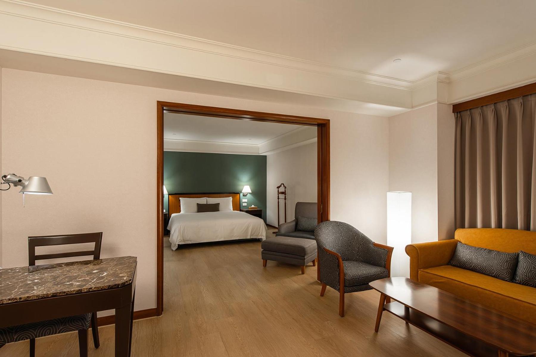 Hotel National Тайджун Екстериор снимка
